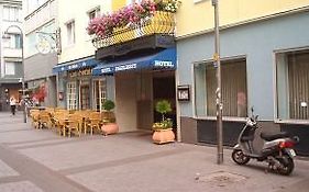 Hotel Engelbertz - Yggotel Pirol